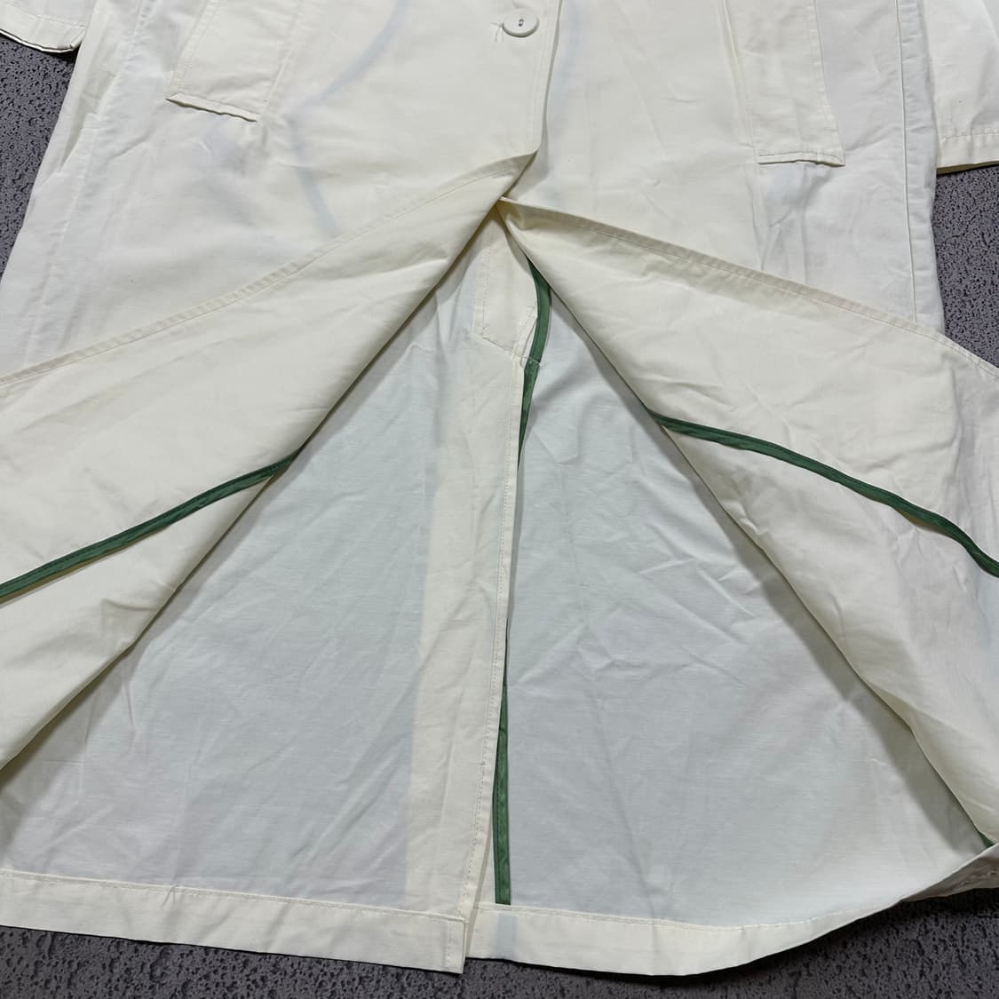 ✨ (새상품) 살롱드욘 나일론 코튼 트렌치 코트 상품이미지3