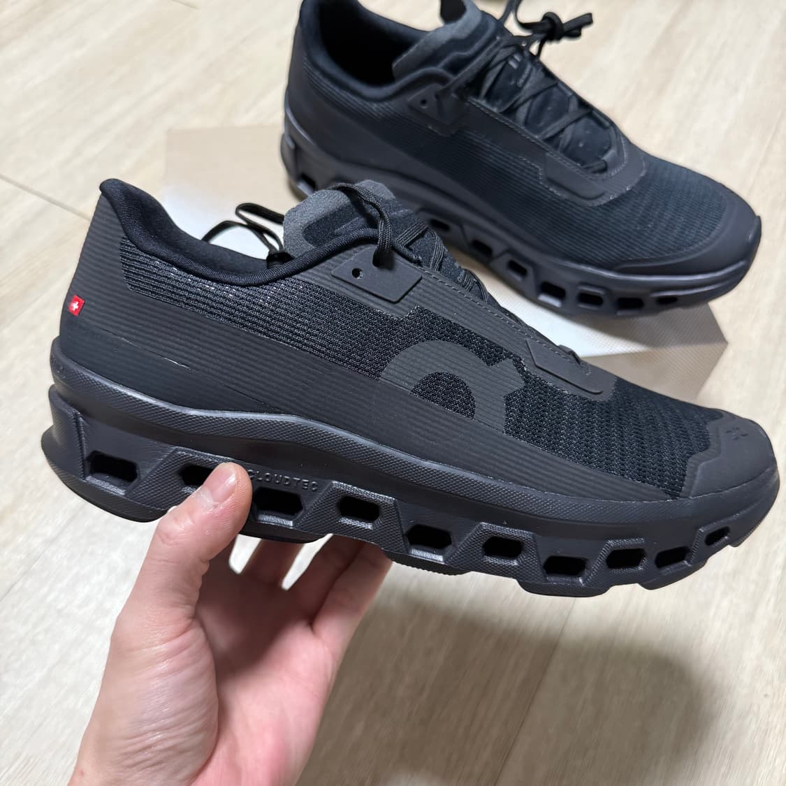 온러닝 클라우드 몬스터 보이드 270 상품이미지3