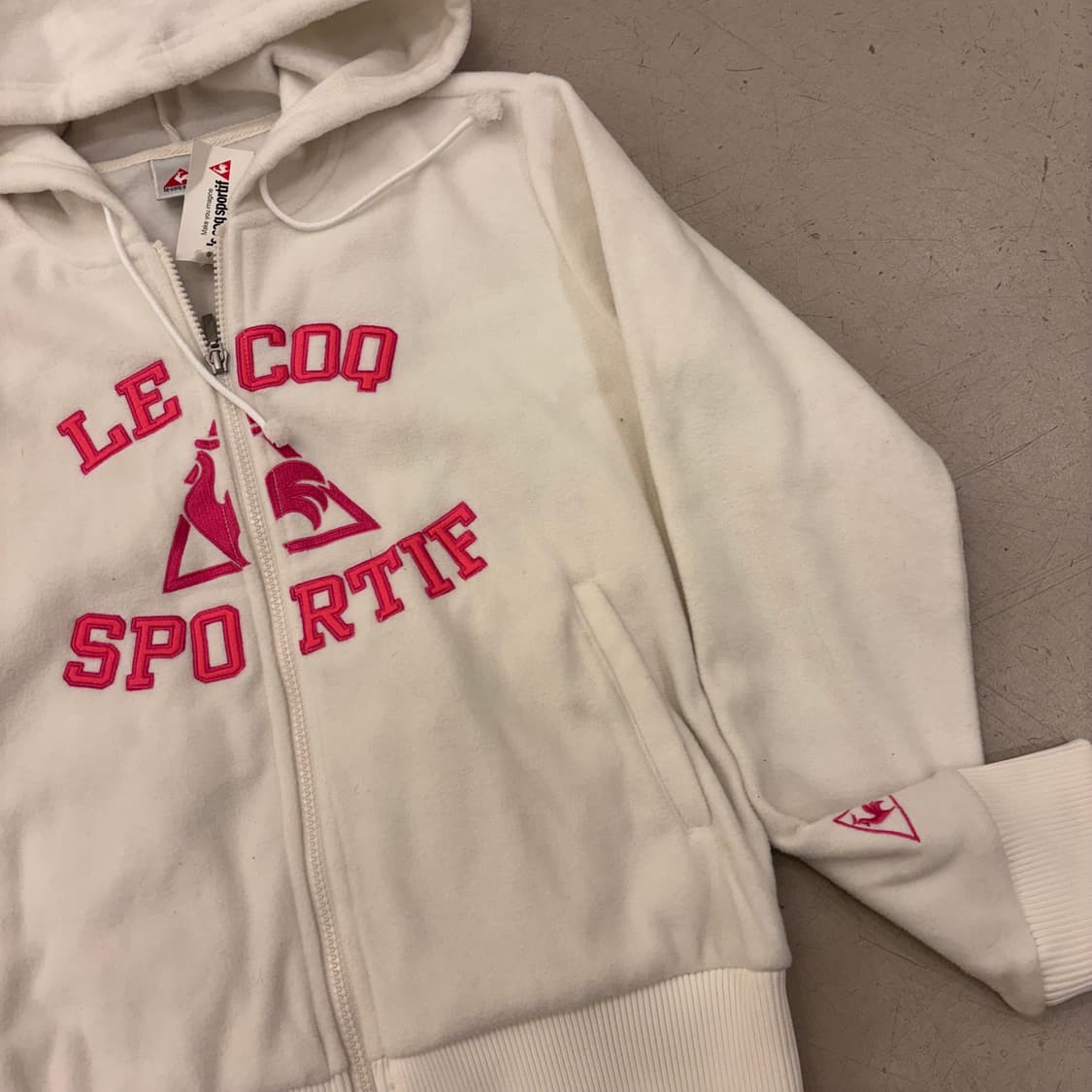 르꼬끄 화이트 빅로고 플리스 후드집업 상품이미지2