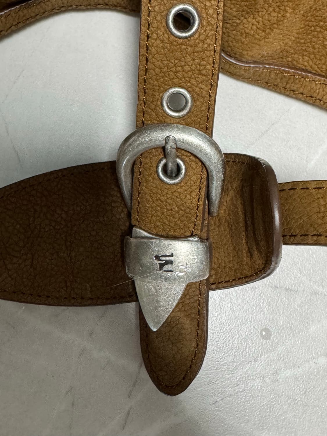 마지셔우드 벨티드 호보백 상품이미지4