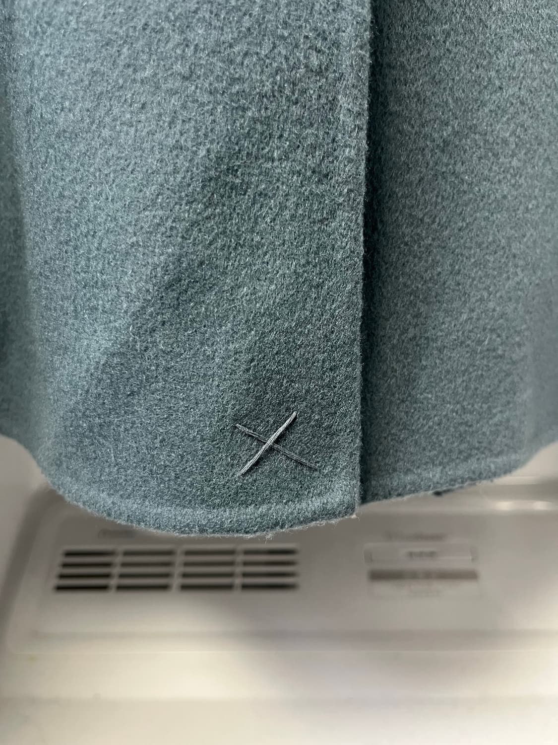 솔리드옴므 블루 세미오버핏 핸드메이드 캐시미어 코트 48사이즈 상품이미지4