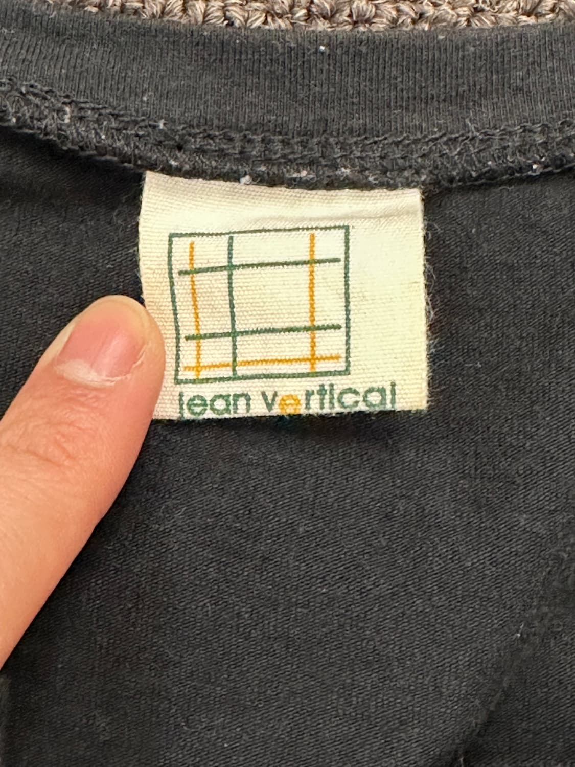 OS)Japanese vintage 여성 꽃 자수 블랙 나시 상품이미지5