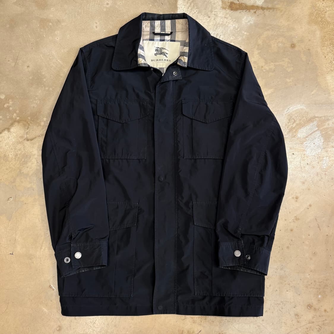 M 버버리 블랙 카고 집업버튼 자켓 상품이미지2