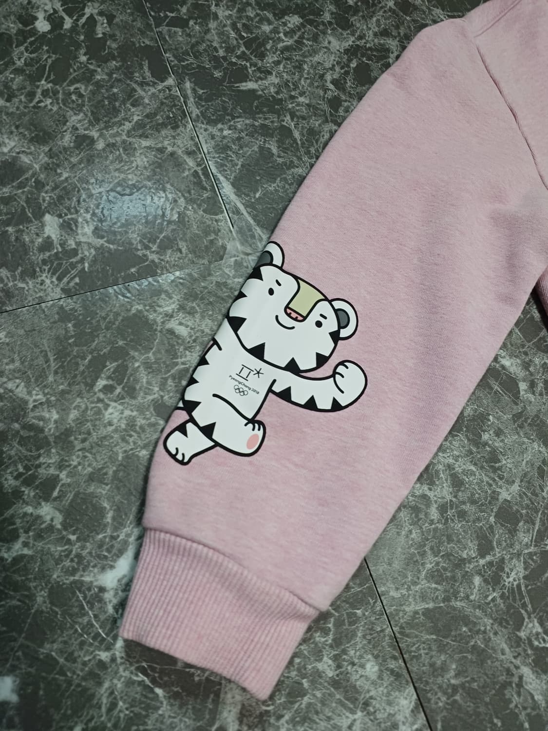 노스페이스 키즈 평창올림픽 공식 굿즈 맨투맨 (사이즈 120) 상품이미지4