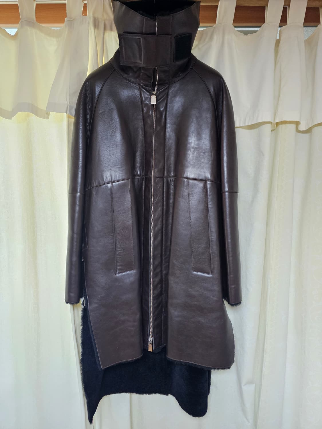 새상품 지방시 컬렉션 무스탕(2272만원) 상품이미지2