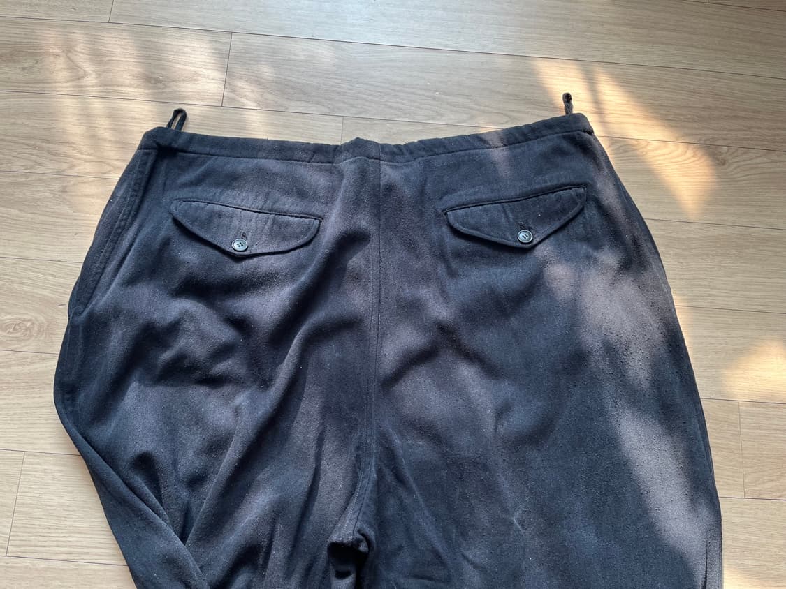 [1] 코모리 드로우 스트링 실크 블랙 팬츠 상품이미지4