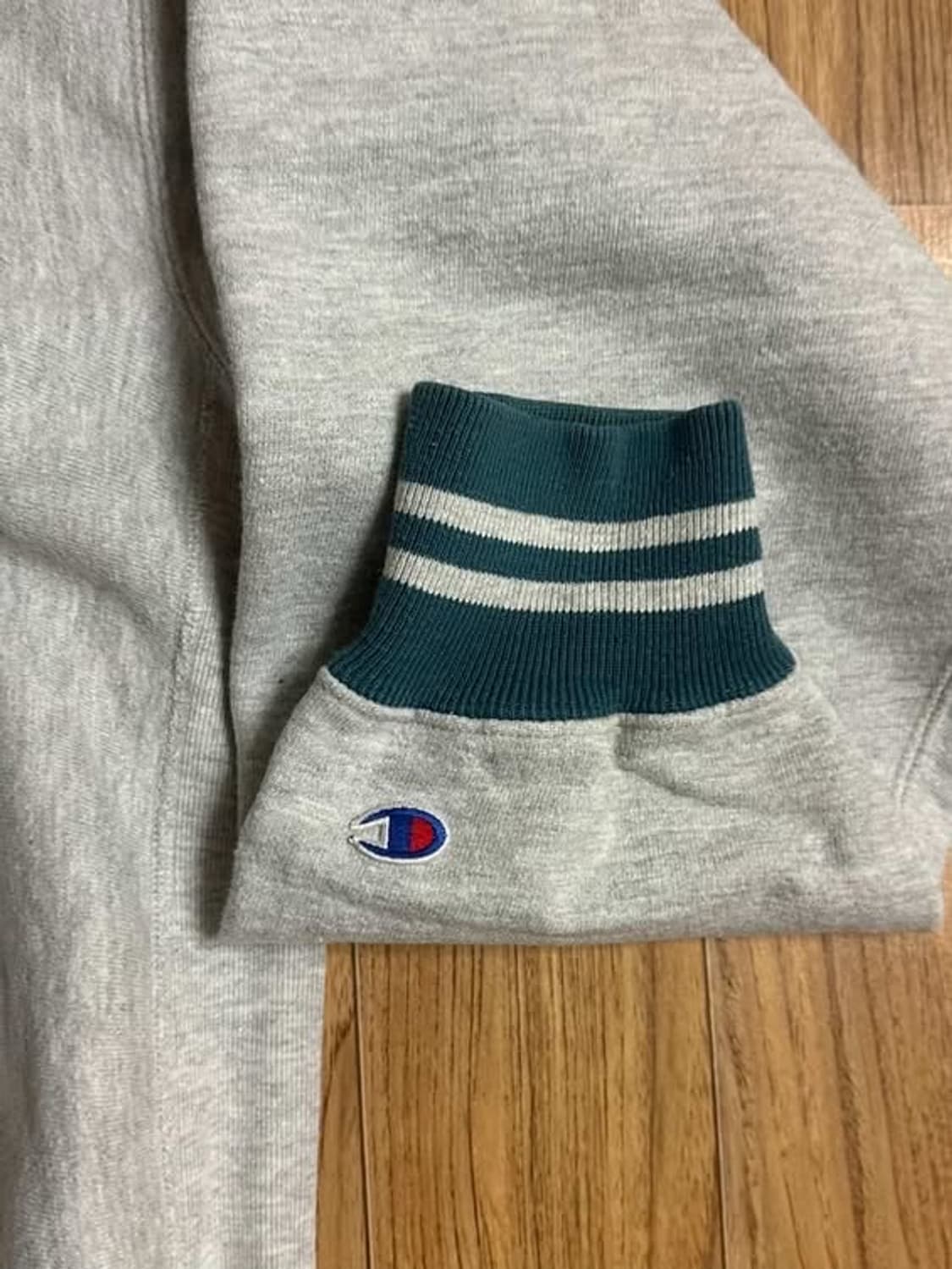 챔피온 리버스위브 90s 빅로고 맨투맨 상품이미지5