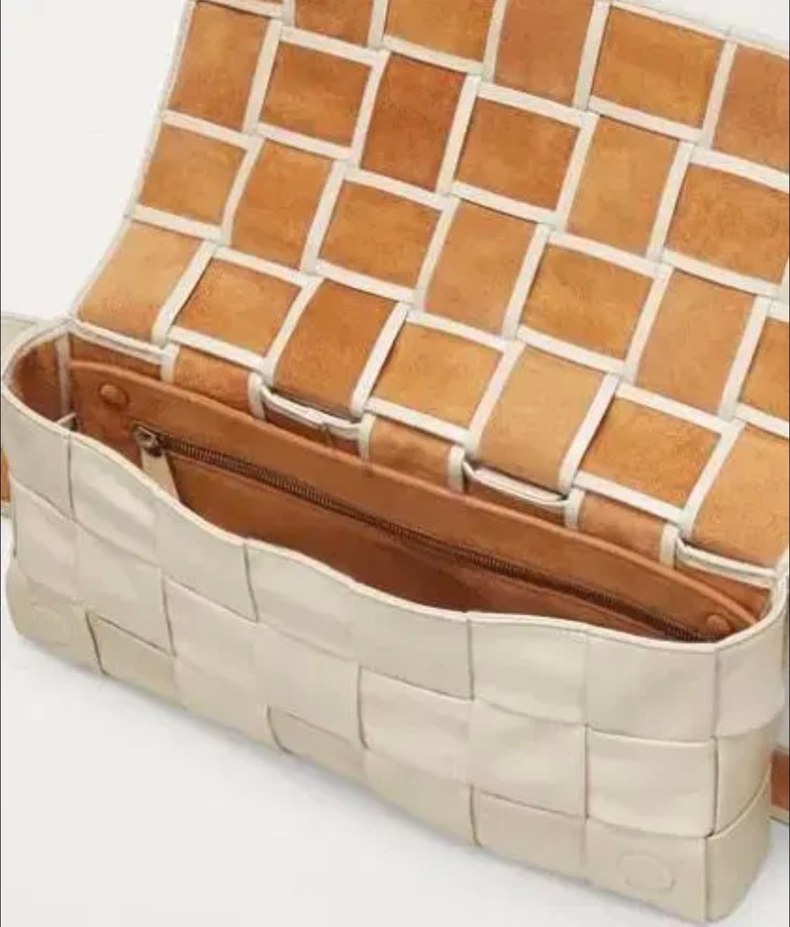 보테가 베네타 스트레치 카세트백 20ss 초판 상품이미지4