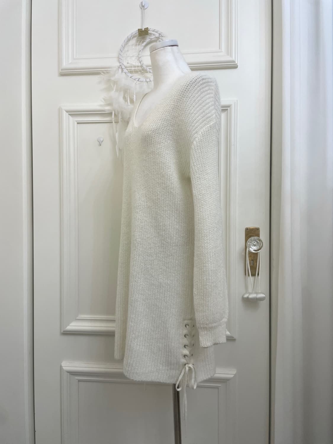 ivory side lace-up loose sweater opc 상품이미지2