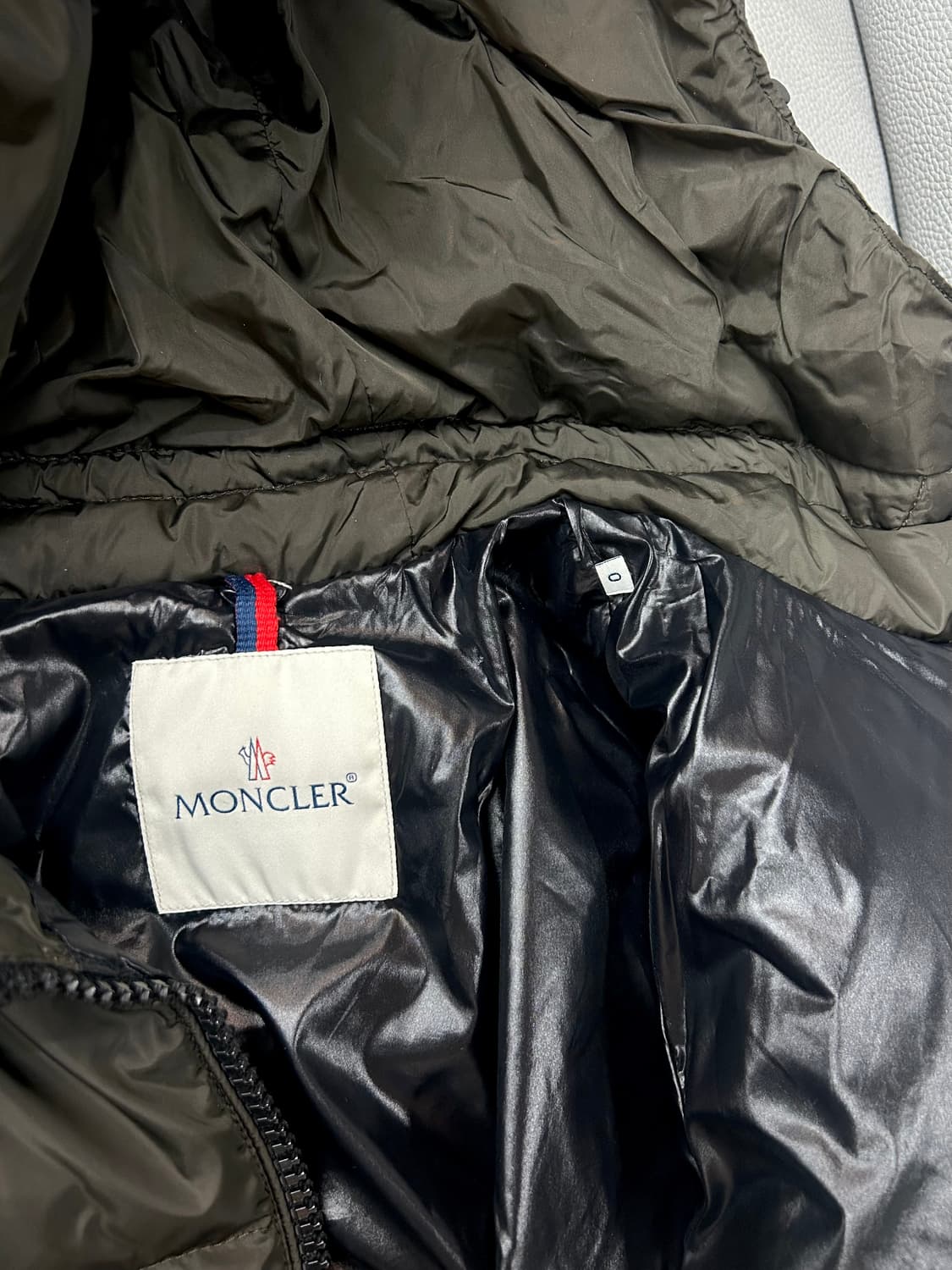 몽클레어 숏패딩(0/44) 상품이미지9