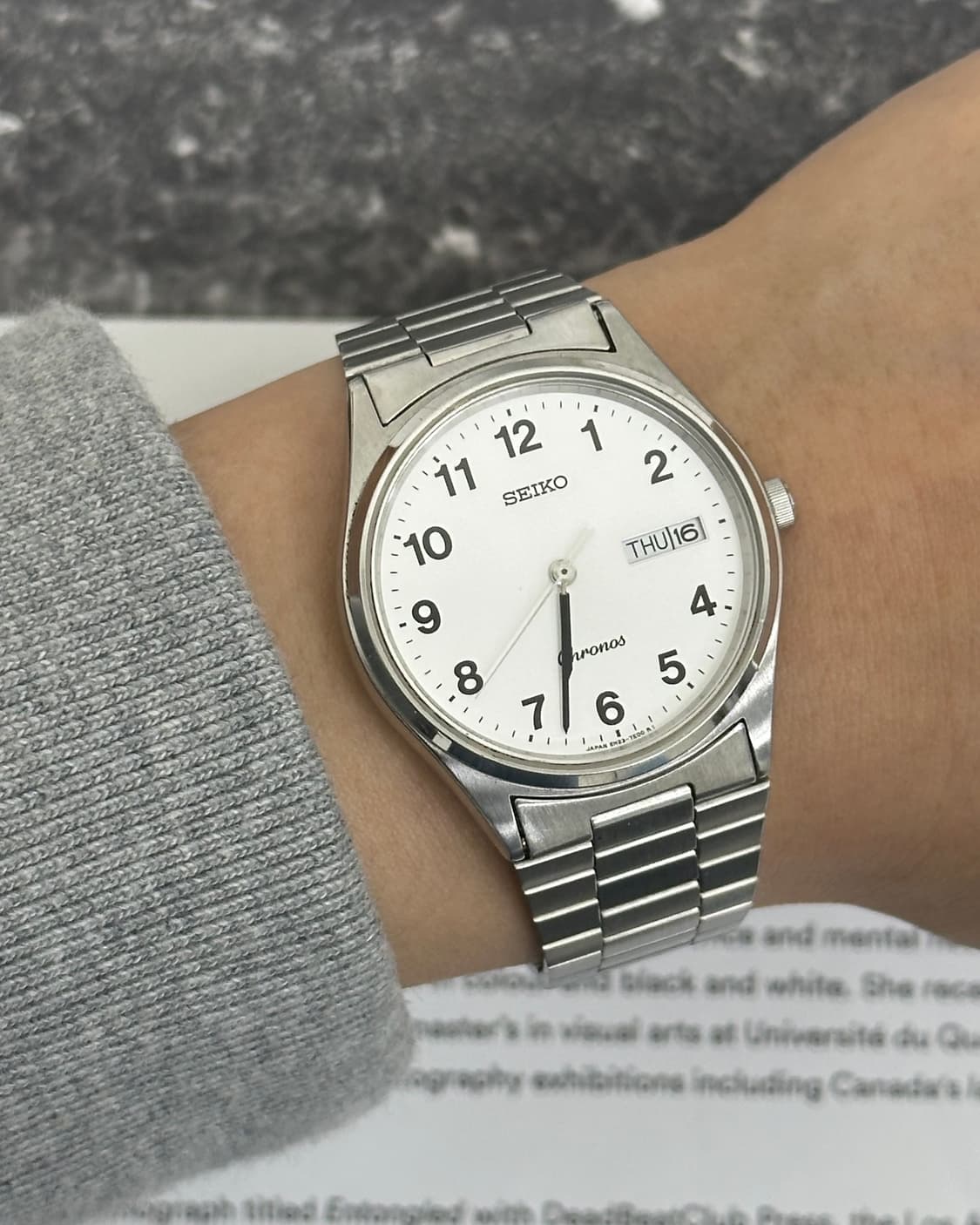 세이코 크로노스 라운드 쿼츠 시계 상품이미지10