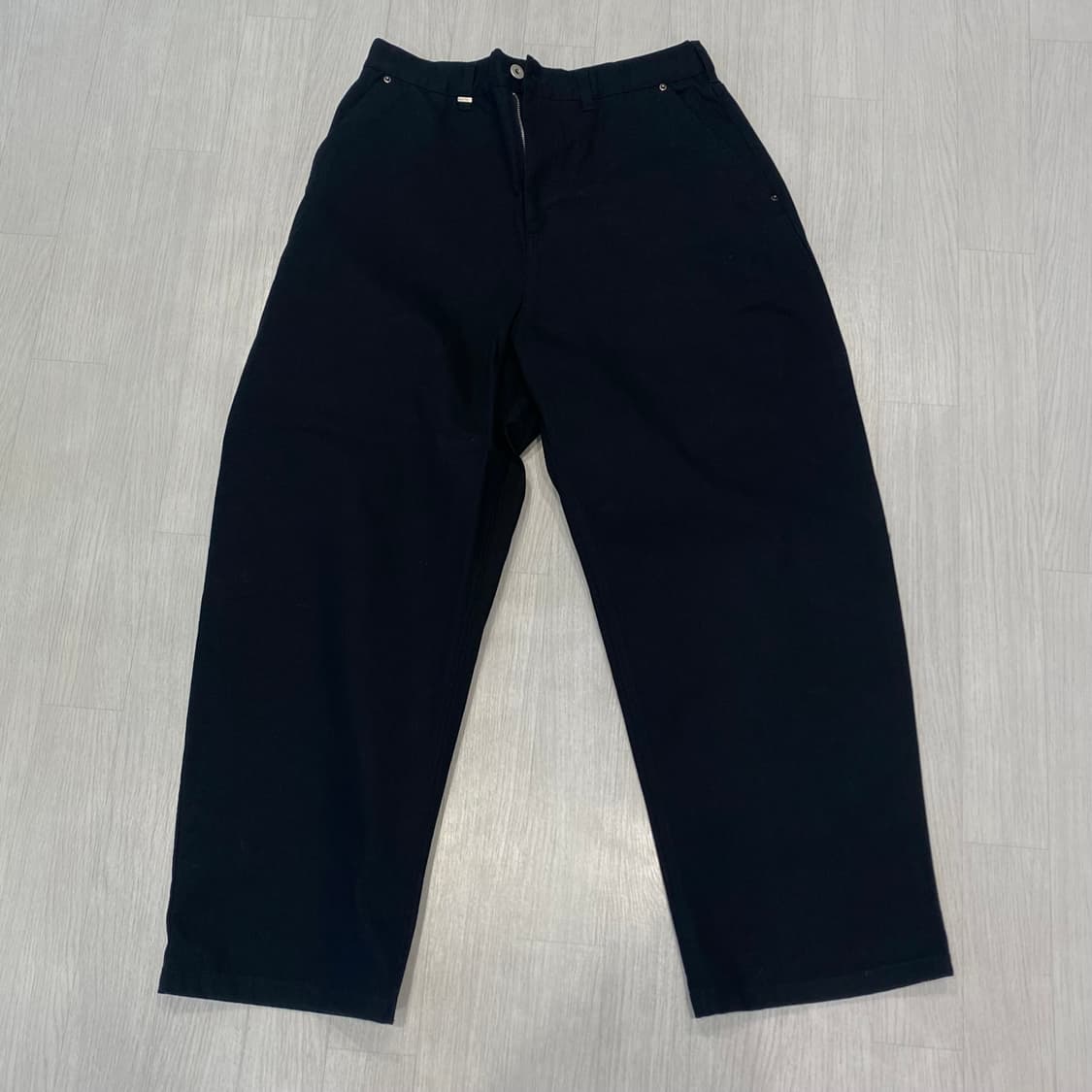 [새상품] 슬로우애시드 아웃심 커브드 코튼 팬츠 블랙 M 상품이미지4