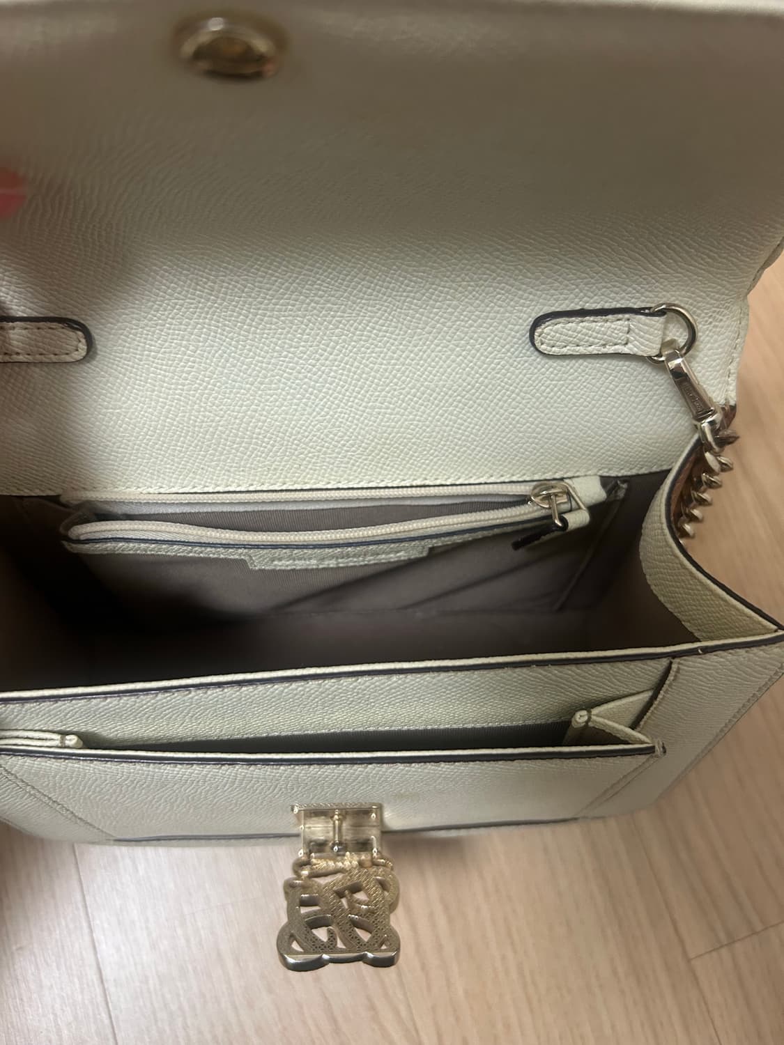 루이까또즈 크로스백 상품이미지3