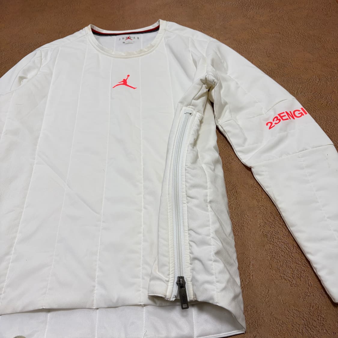 조던 23엔지니어드 퀼티드 패딩 맨투맨 상품이미지3