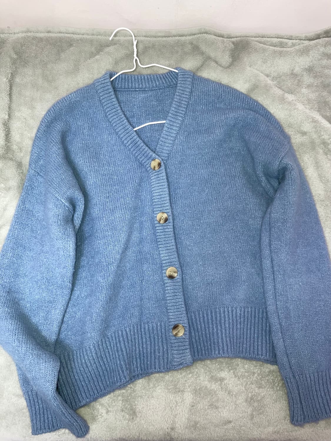 딥블루 브이넥 가디건 상품이미지1