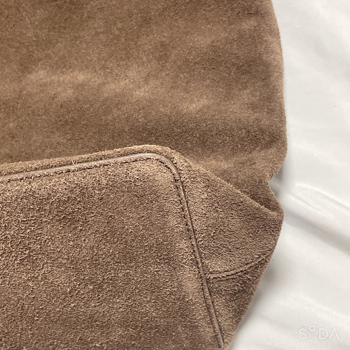 URAGO 유라고 Suede hobo bag 상품이미지9