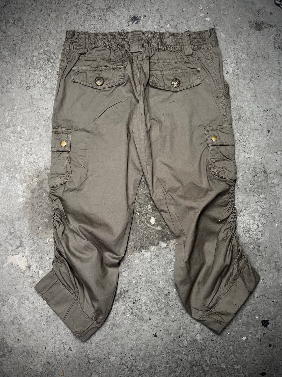 Sky Bomber – Shirred Cargo Capri Pants   상품이미지6