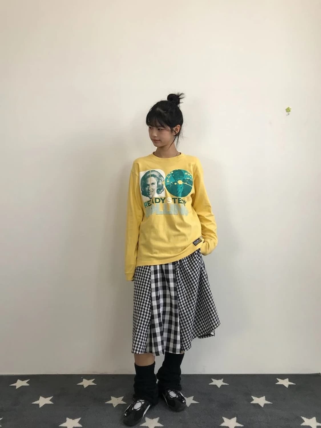 Rolling Cradle Graphic Long Sleeve Tee 상품이미지1