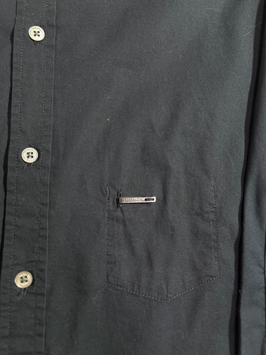 디젤 블랙 은장로고 솔리드 셔츠  상품이미지5