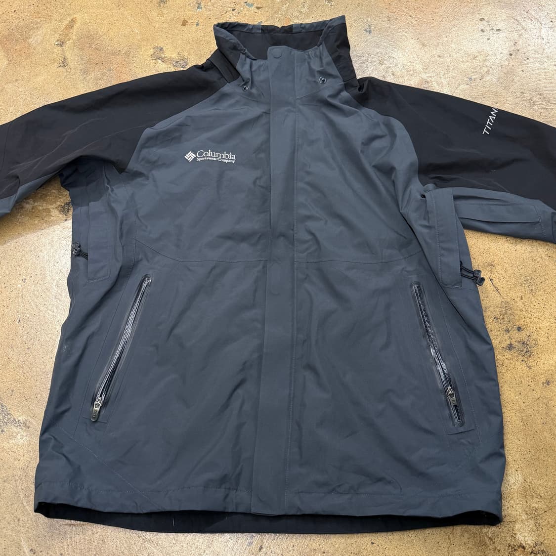 [정품/L] 컬럼비아 TITAN 바람막이 블랙 그레이 b19 상품이미지3