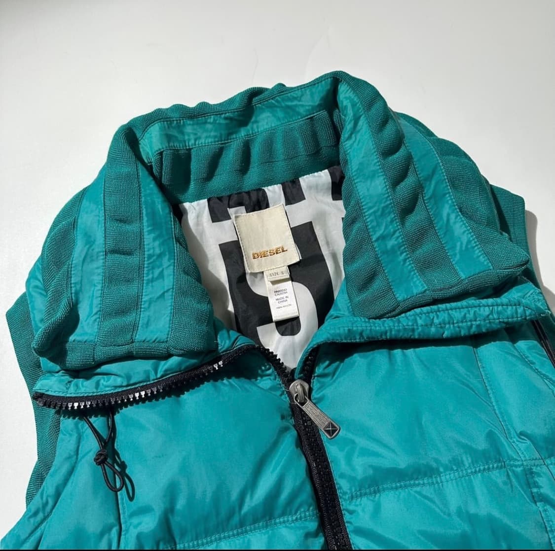 디젤 Y2K 구스다운 패딩 베스트  상품이미지6