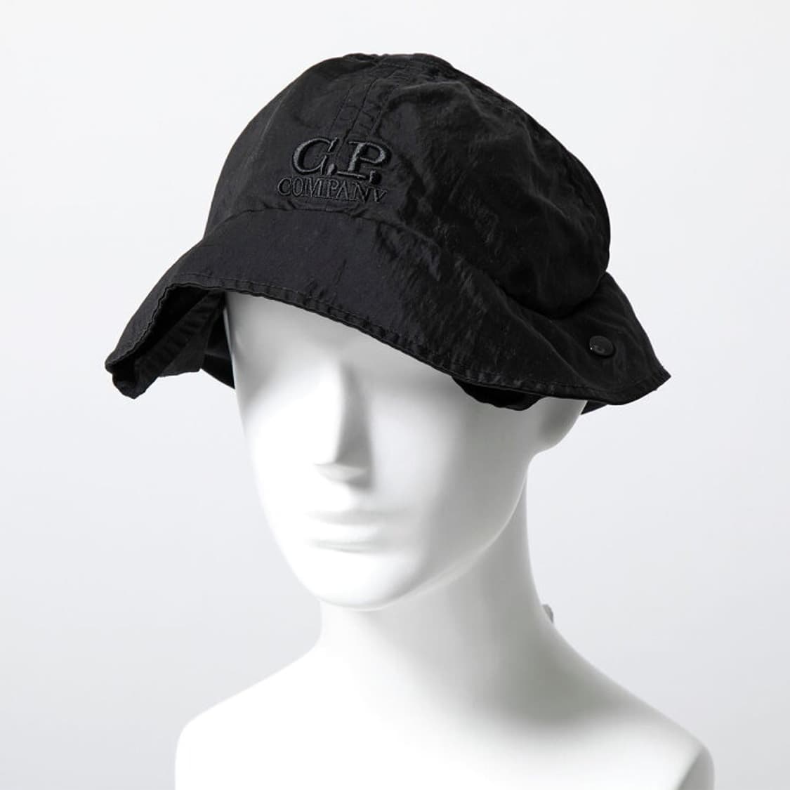 C.P. company Nylon bucket hat 상품이미지2