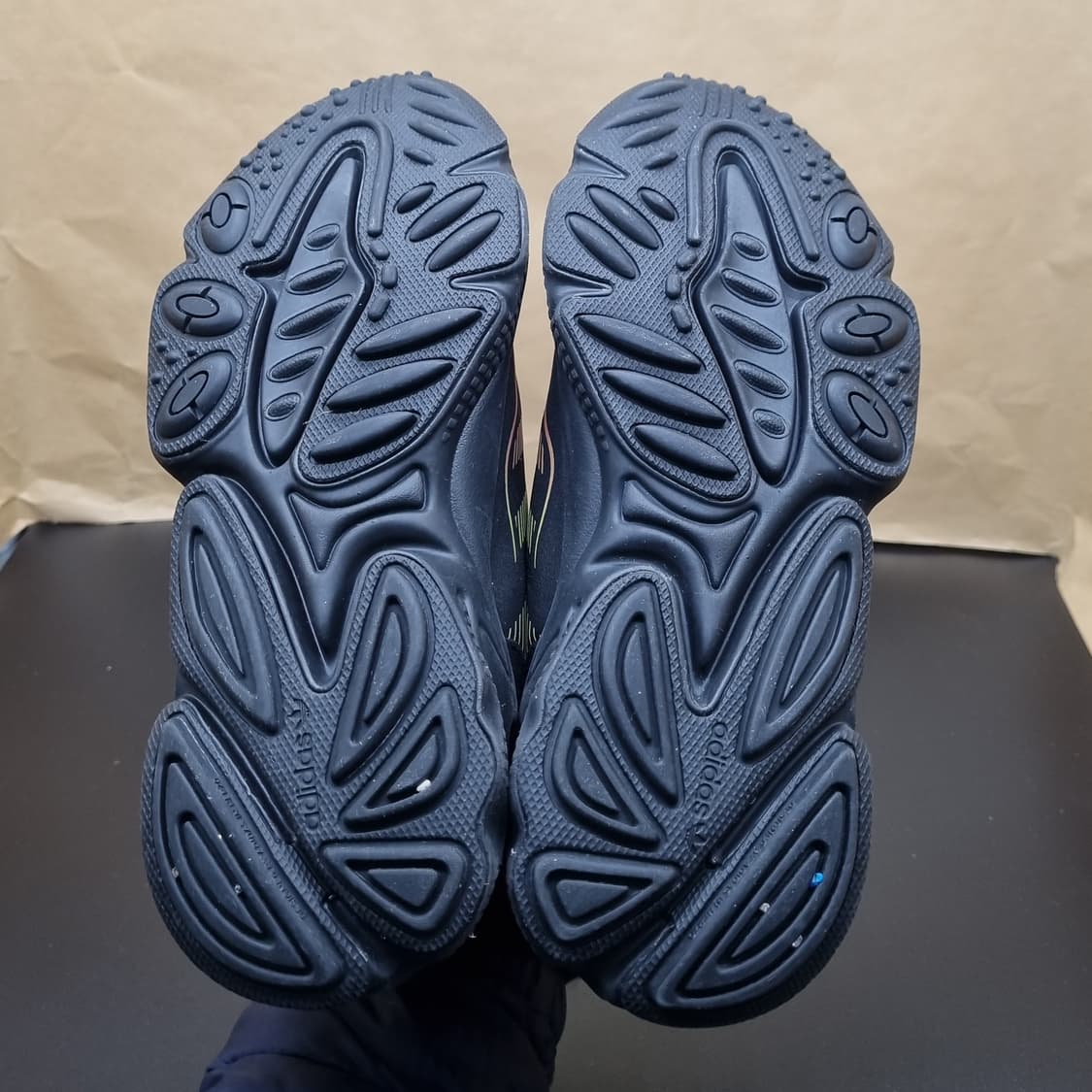 아디다스 오즈위고 운동화 220 상품이미지3