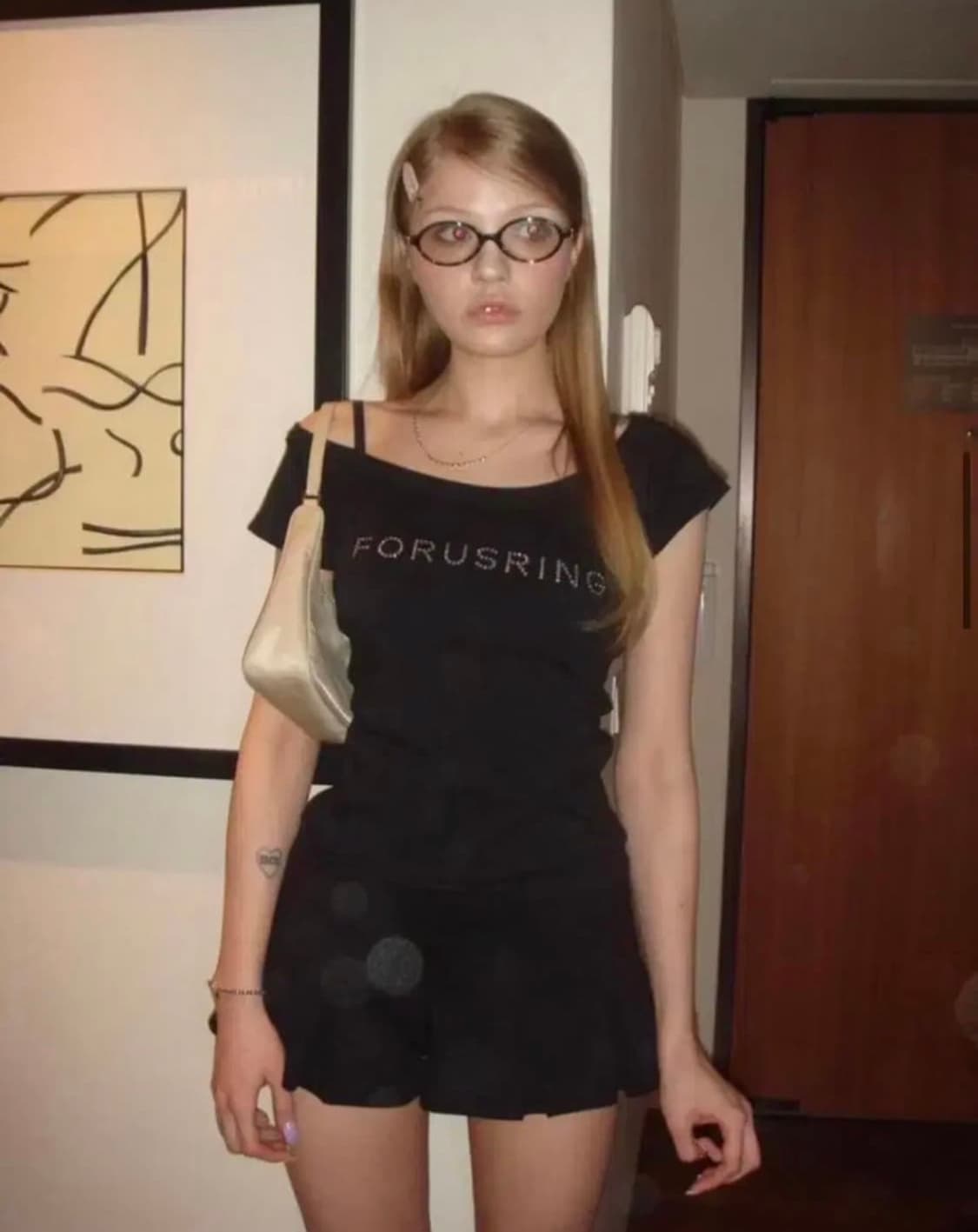 포어링 쥬얼 로고티 스커트 상품이미지1