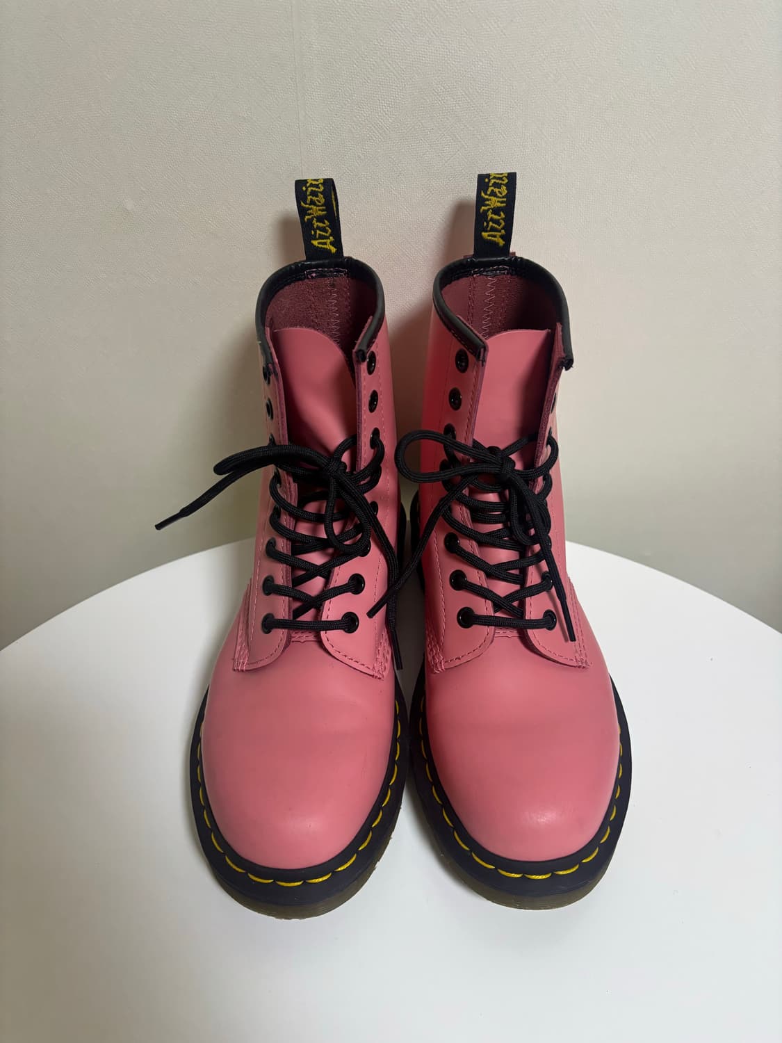 닥터마틴 스무스핑크 240 상품이미지1