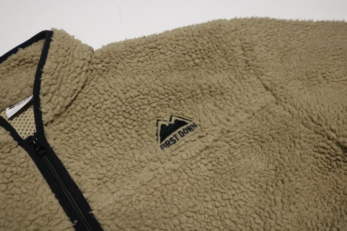 퍼스트다운 베이지 보아 플리스 집업 자켓 상품이미지4