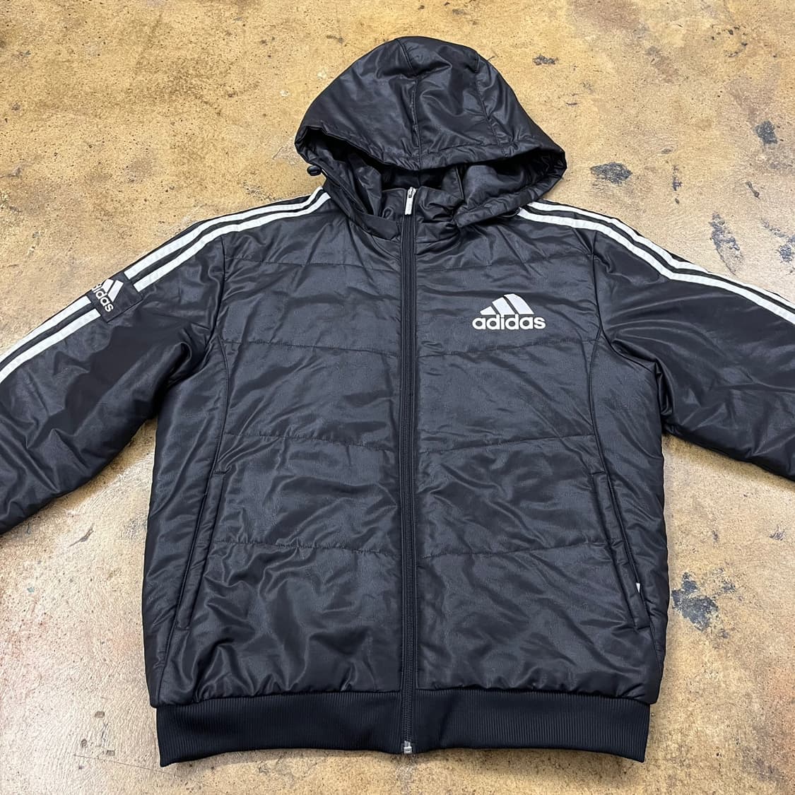 아디다스 블랙 후드 숏패딩 95 상품이미지3