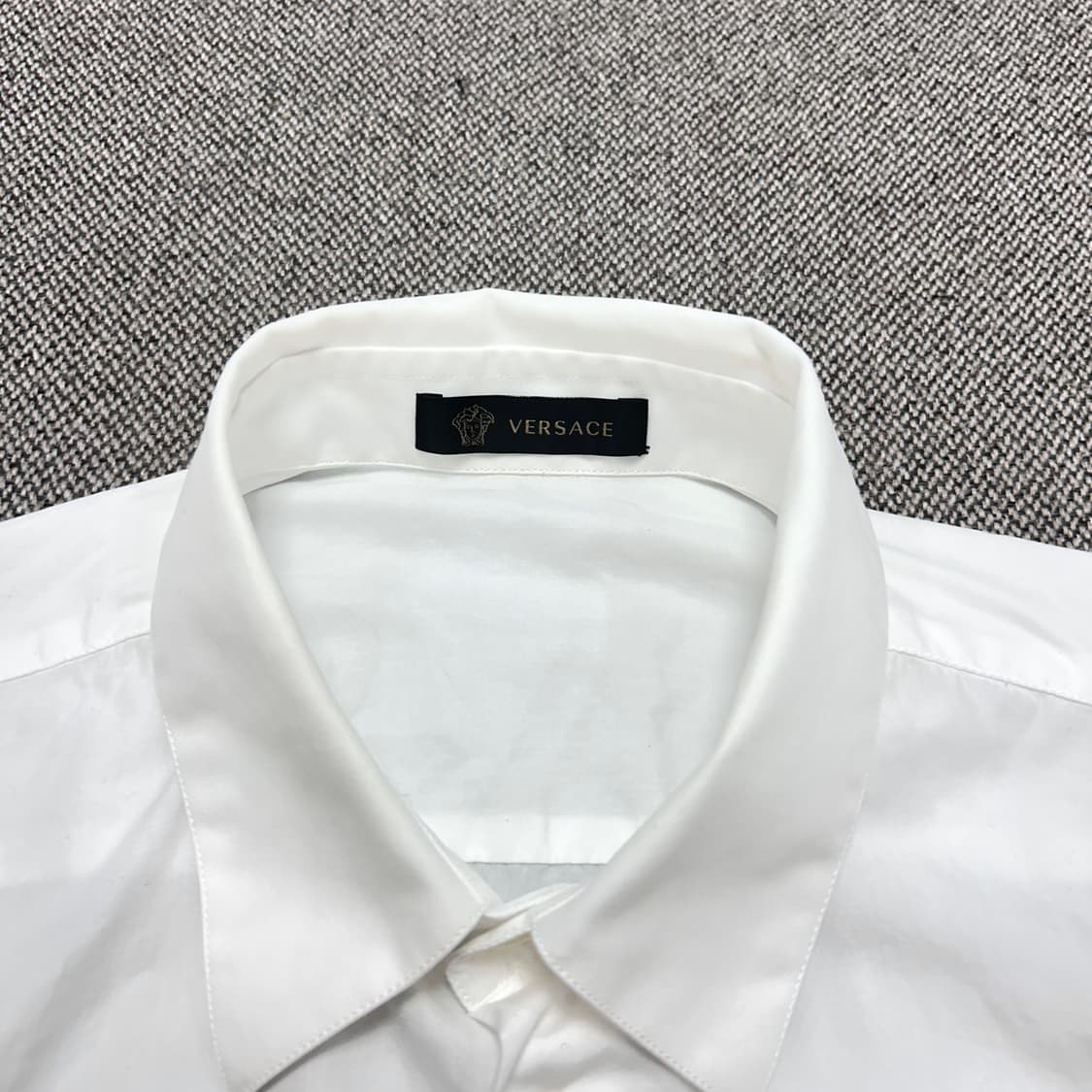 베르사체 화이트 메두사 셔츠(39) 상품이미지2