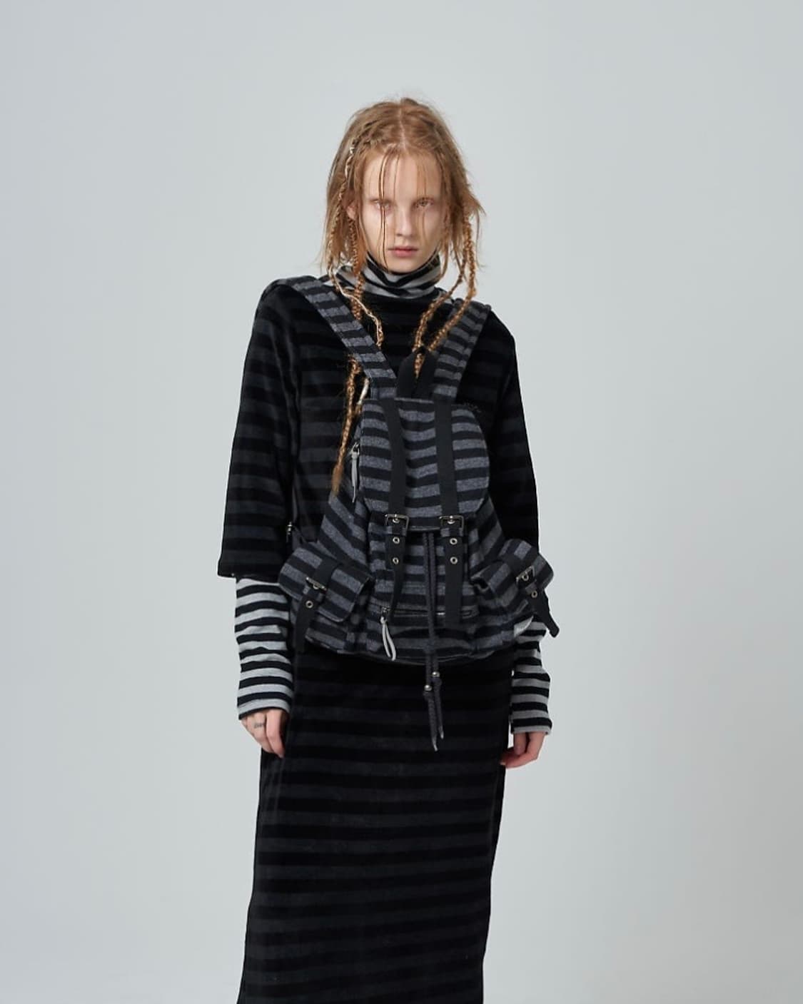 TENSE DANCE Wool stripe backpack : black 상품이미지1