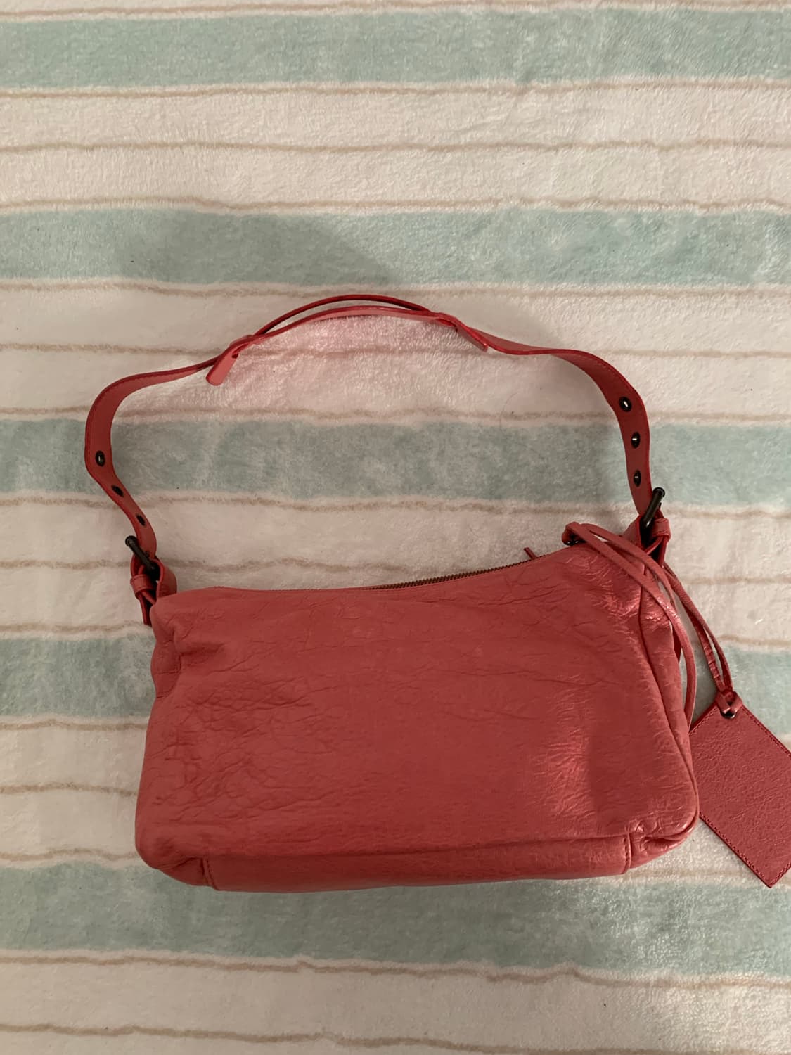 발렌시아가 모터백 숄더백 핑크 상품이미지4