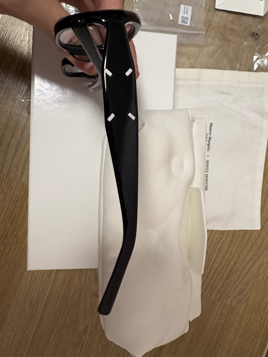 (새상품) 젠틀몬스터 마르지엘라 MM212 상품이미지4