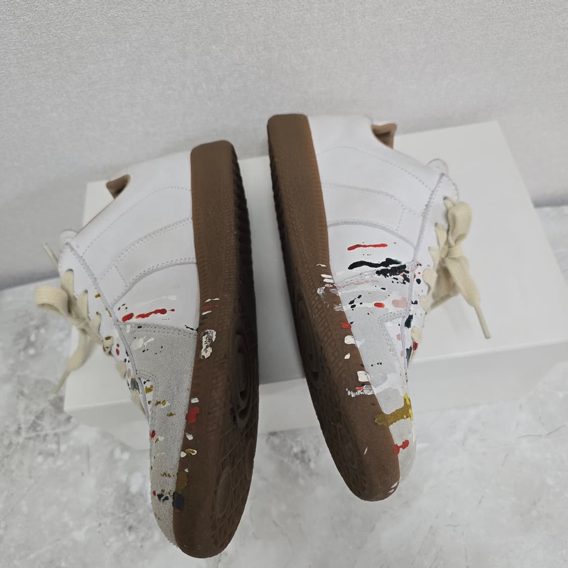 메종 마르지엘라 여성 독일군 페인팅 스니커즈 신발 36.5사이즈 판매 상품이미지3