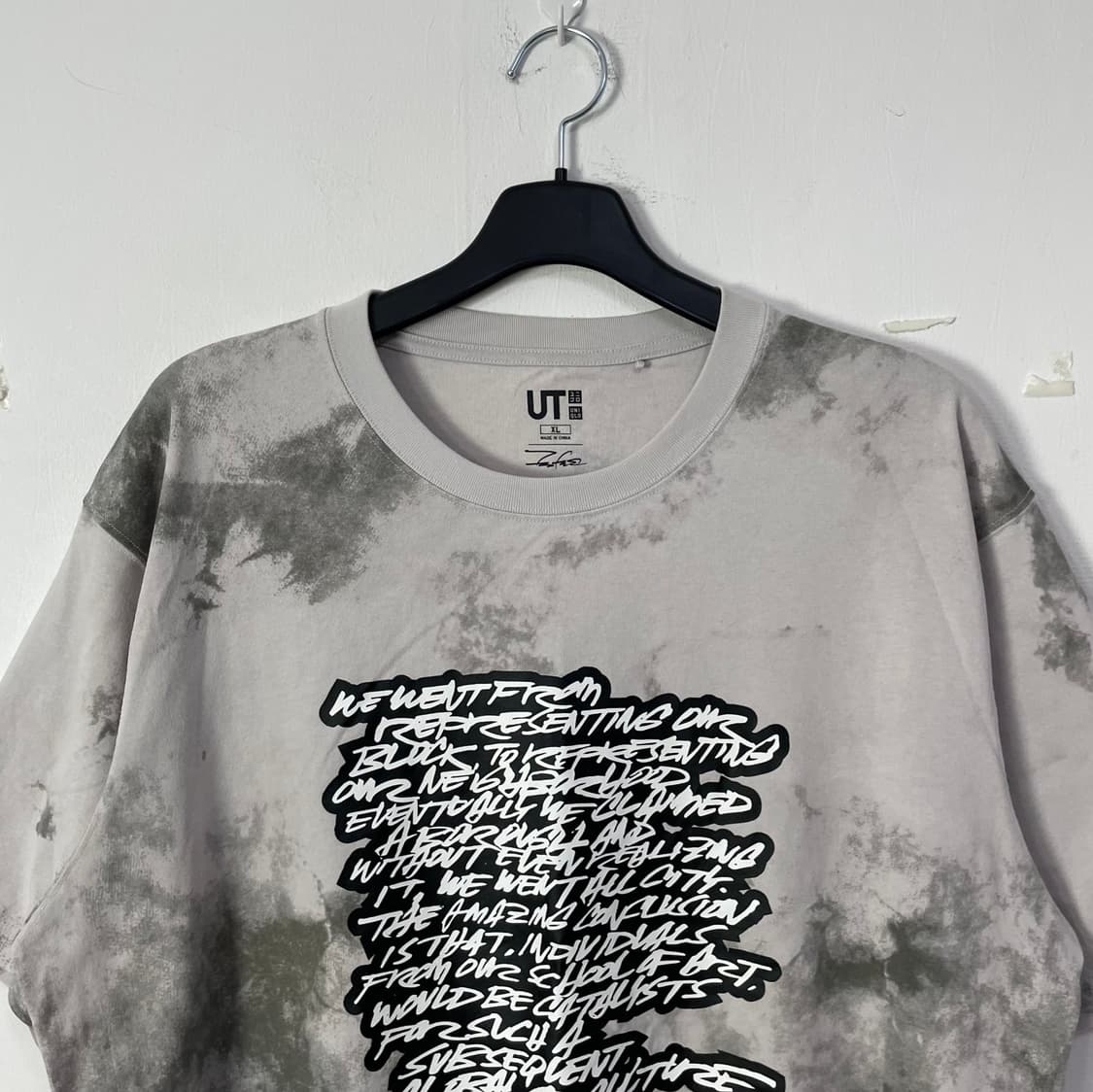 유니클로 푸추라 레버러토리스 그래피티 티셔츠 상품이미지3