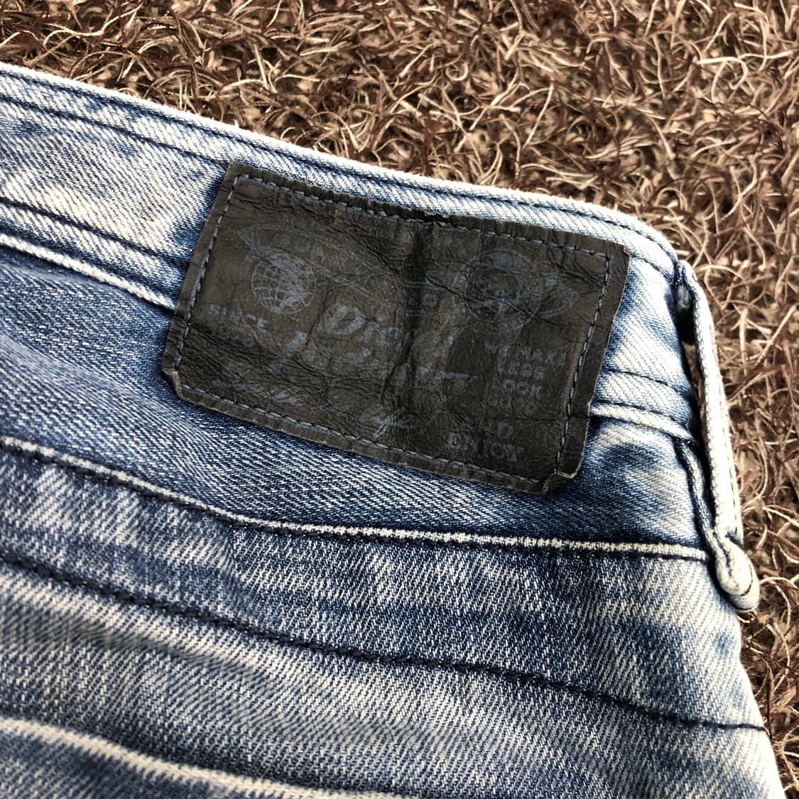 디젤 Timmen 디스 워싱 데님 팬츠 상품이미지6