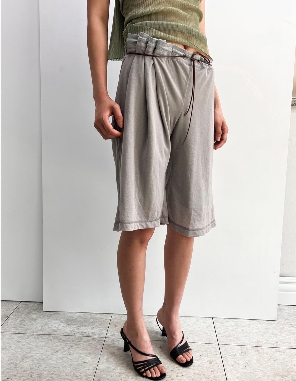 [새상품] 울리카상투스 cutain half pants (beige) 상품이미지5