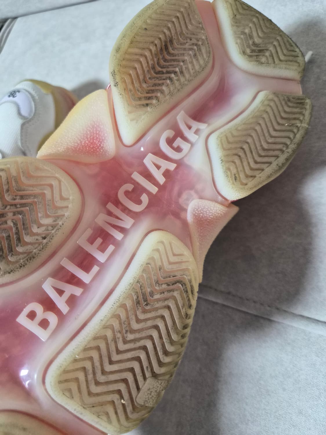 발렌시아가 트리플s 클리어 솔 상품이미지6