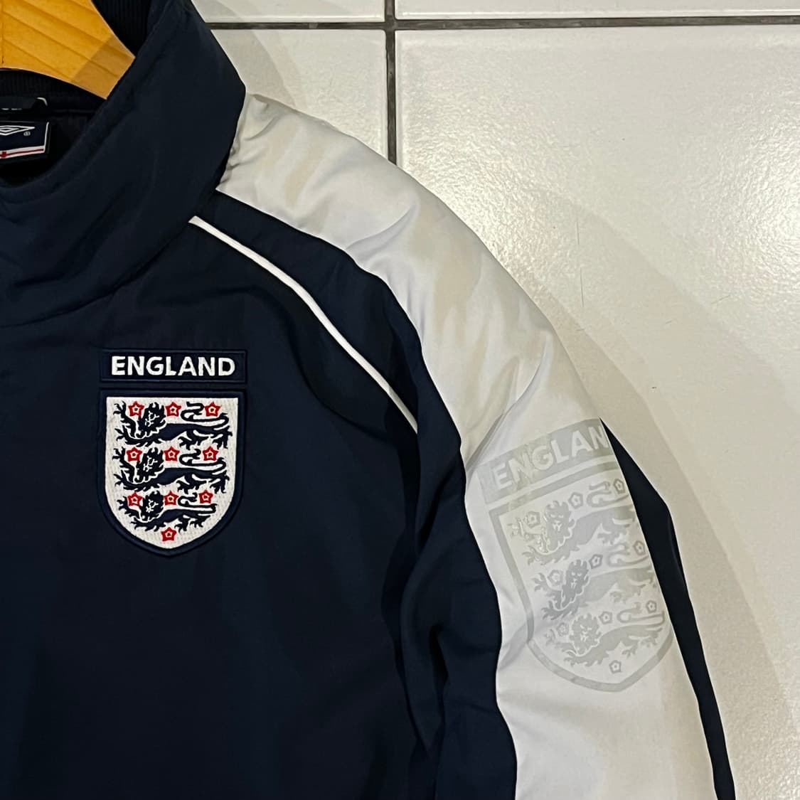 00‘s 엄브로 잉글랜드 국가대표 누빔 점퍼 자켓 상품이미지3