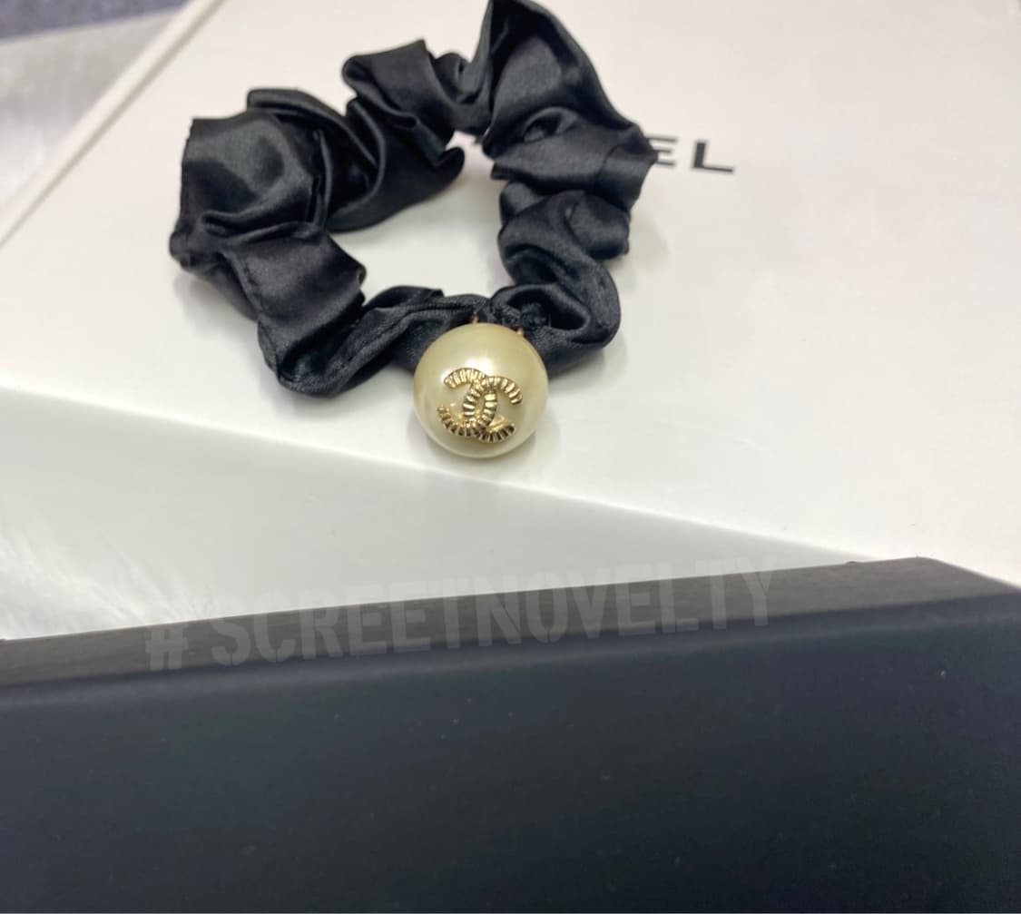 샤넬 진주 CC로고 헤어슈슈 상품이미지6