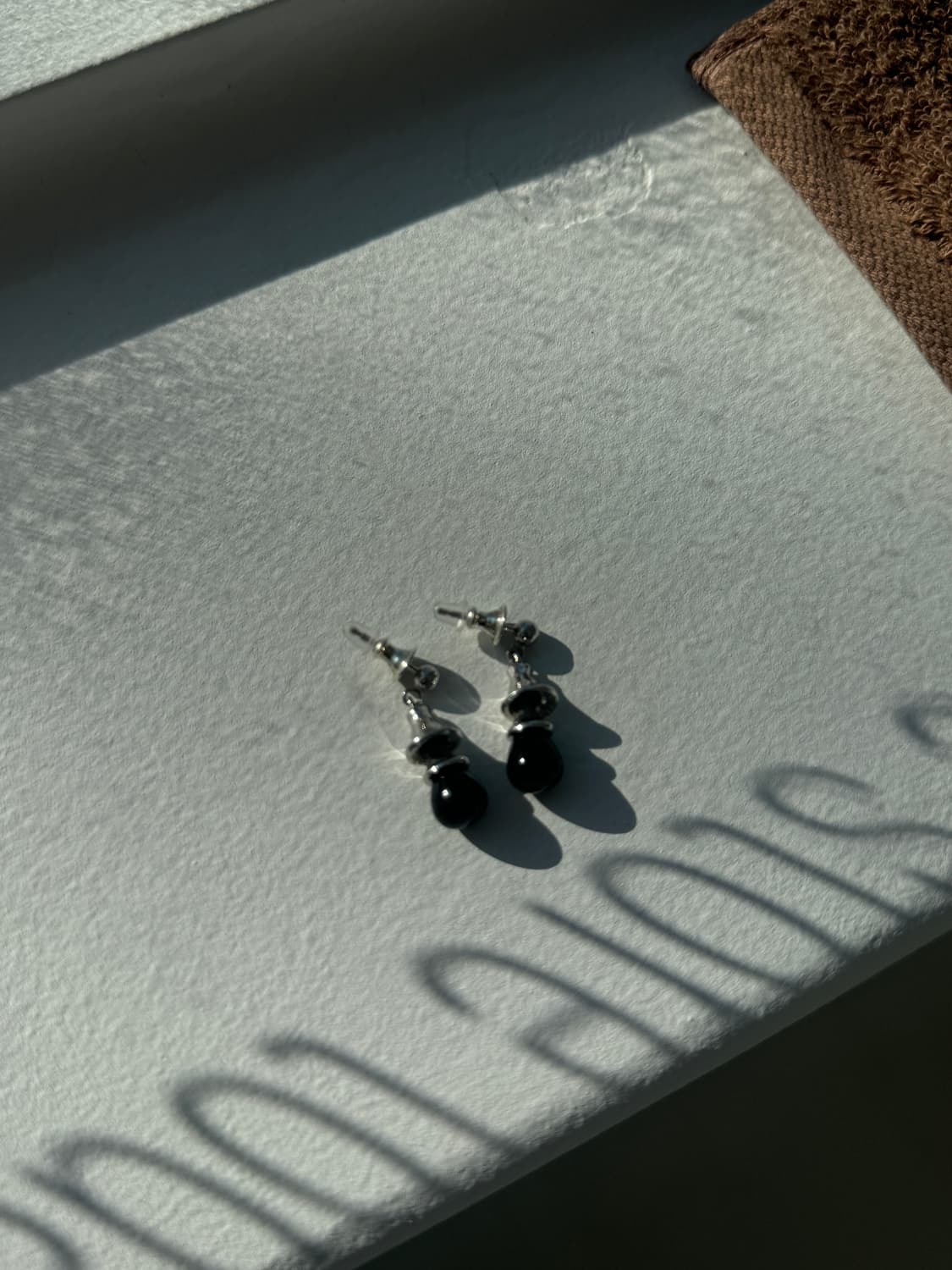 콜드프레임 BLACK BELL SILVER 귀걸이 상품이미지4