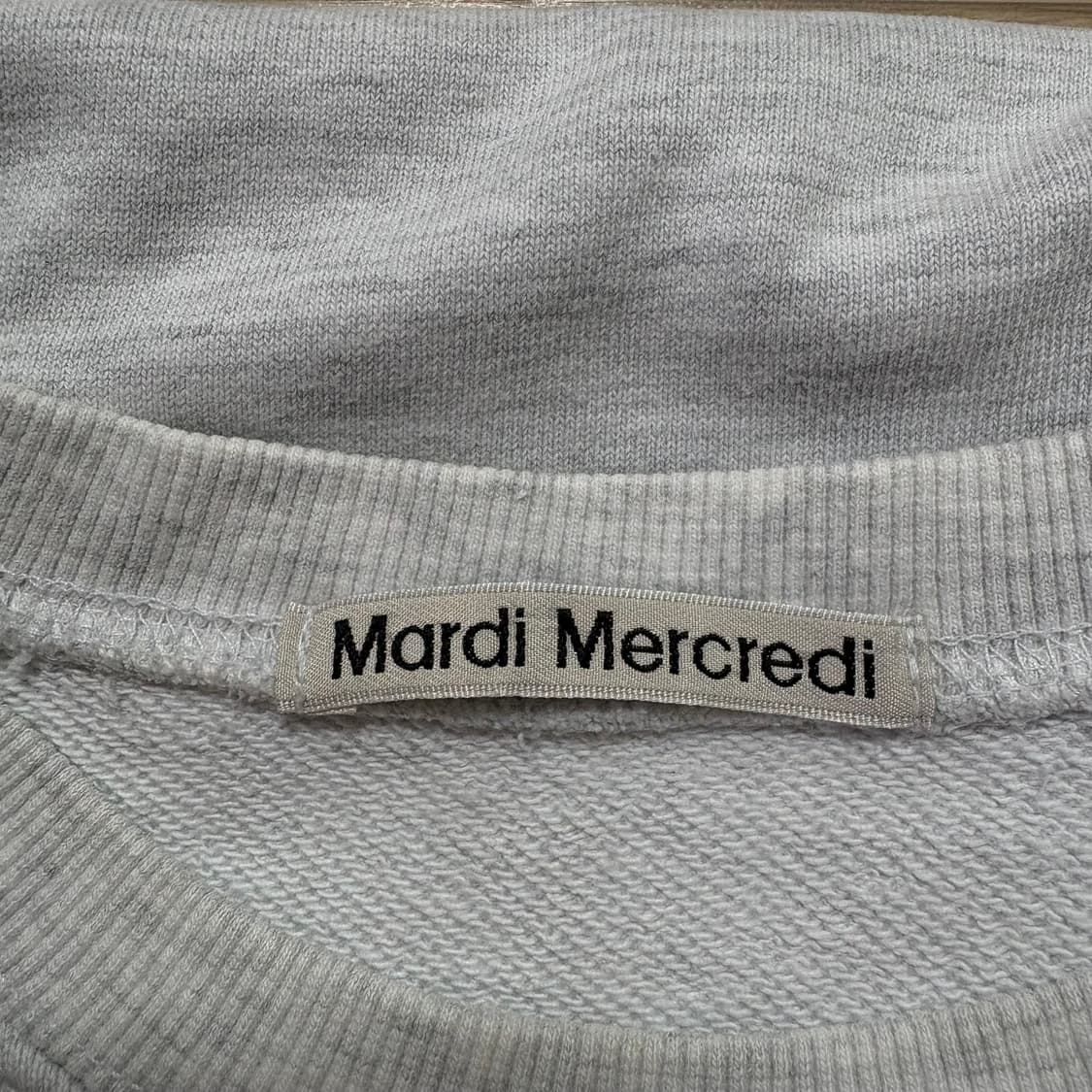 마르디 메크르디 맨투맨 상품이미지4