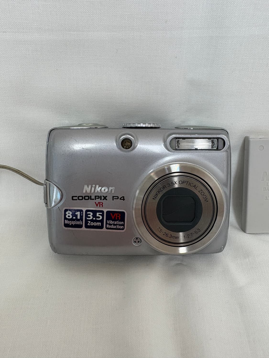 Nikon coolpix P4(니콘 쿨픽스 P4) 빈티지 카메라 상품이미지1