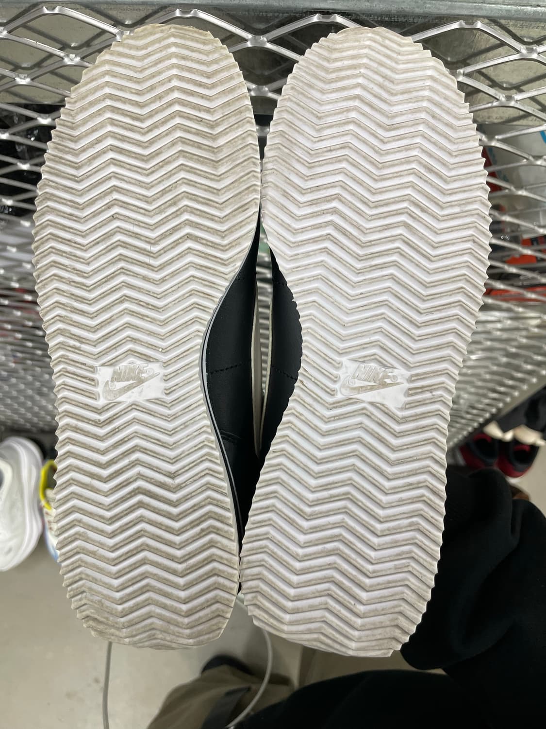 나이키 코르테즈 베이직 블랙 화이트 265 (gr-4475) 상품이미지6