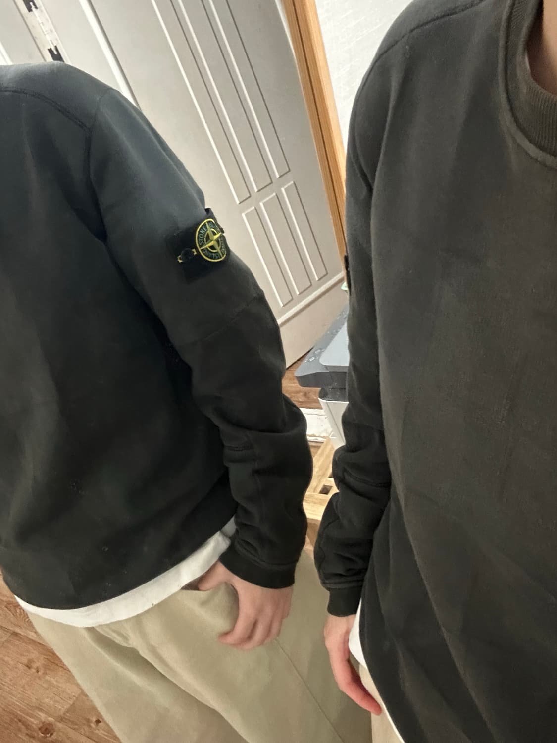 정품 스톤아일랜드 차콜 기모 맨투맨 s 상품이미지1