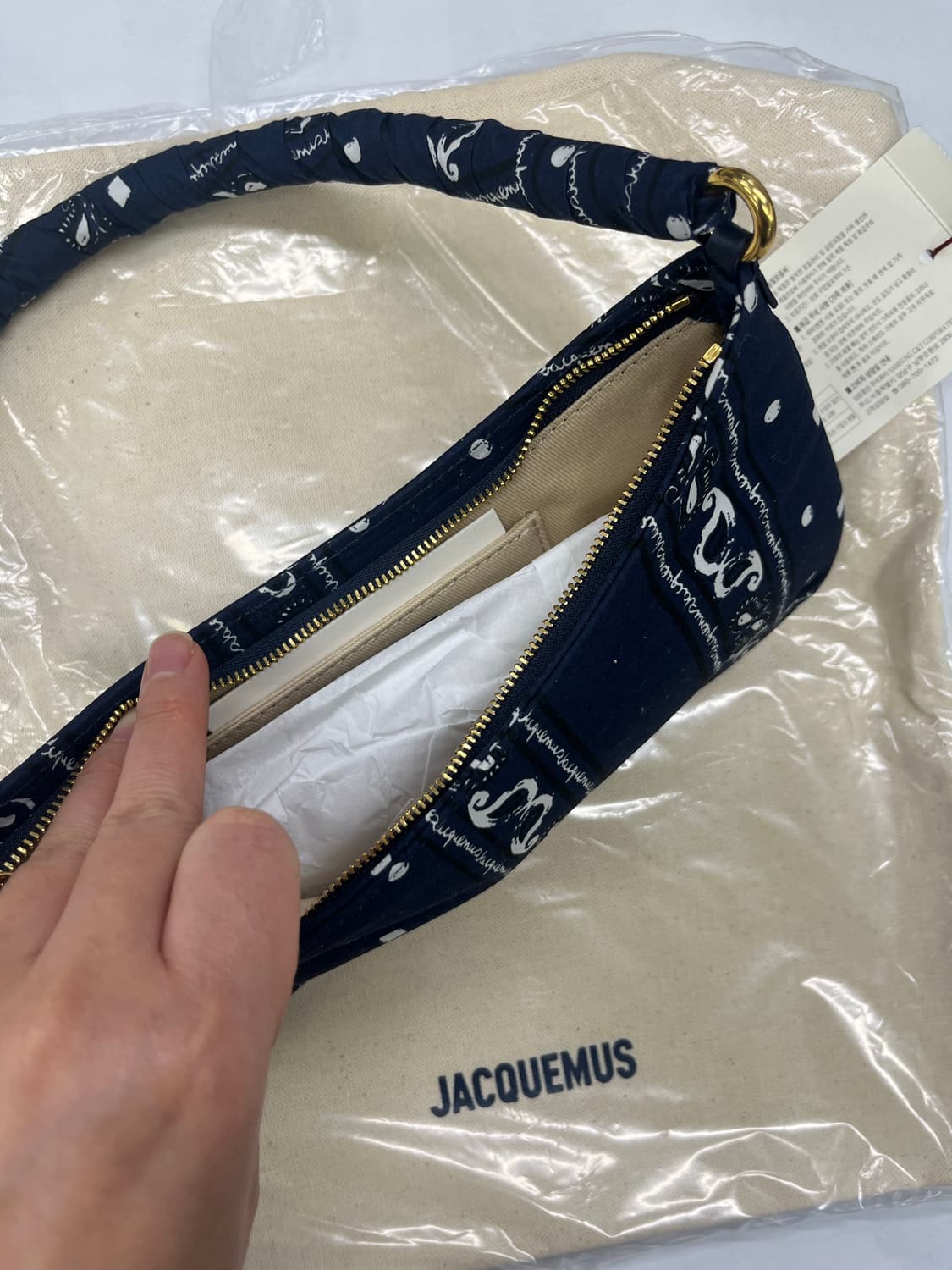 (새상품)자크뮈스 JACQUEMUS 페이즐리 미니숄더백 상품이미지5