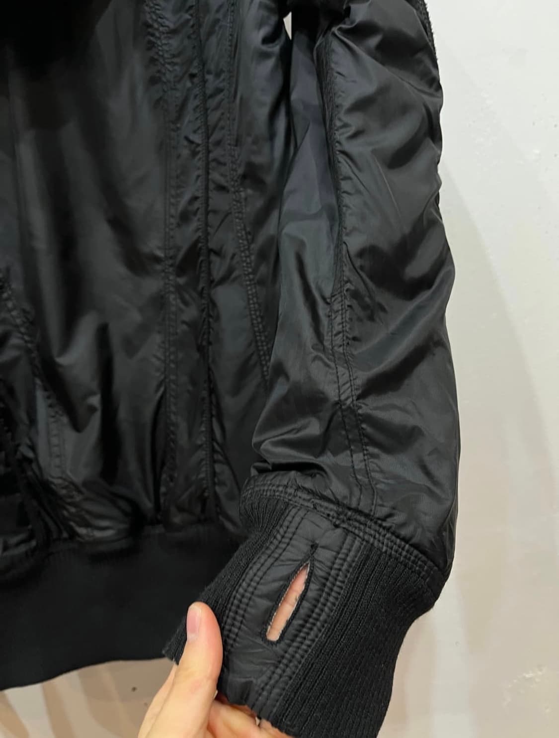 GOA 고아 절개 패디드 봄버자켓 상품이미지3