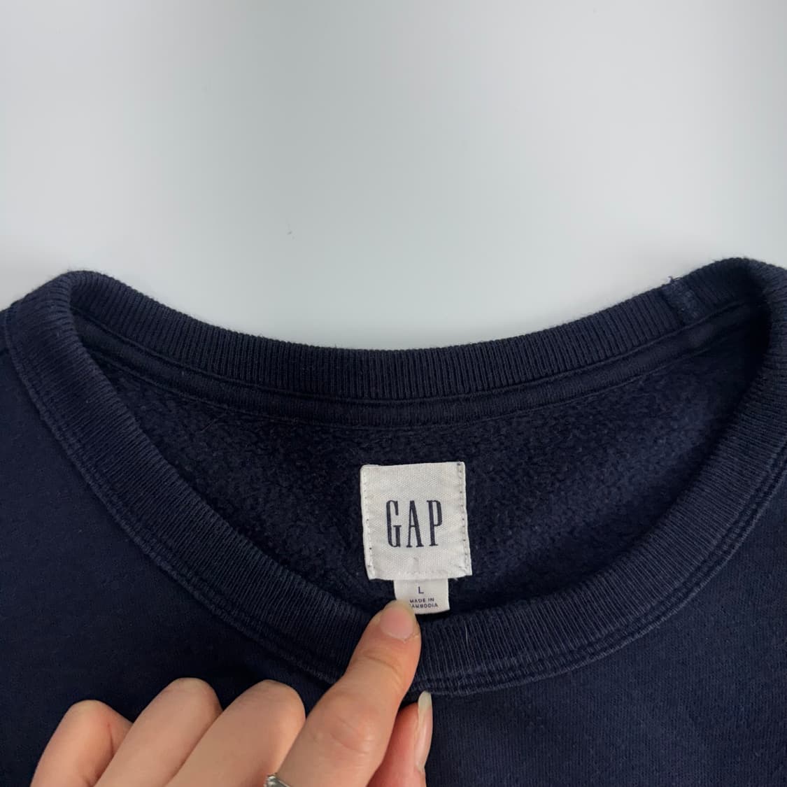 Gap 갭 아이보리 로고 네이비 맨투맨 상품이미지5